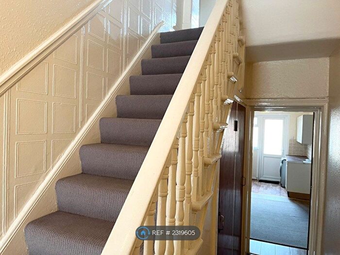 4 Bedroom Flat To Rent In Merton High Street, London, SW19