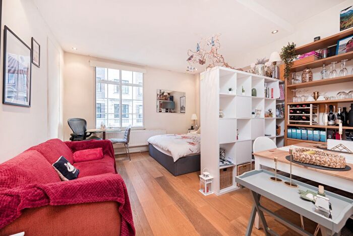 Studio To Rent In Hallam Street, Fitzrovia, W1W