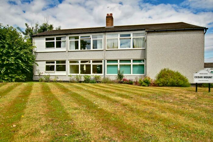 2 Bedroom Apartment To Rent In Mottingham Lane, London, Greater London, SE9