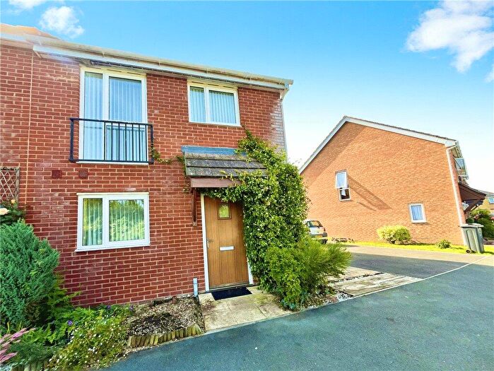 2 Bedroom End Of Terrace House For Sale In Angelica Grove, Newport, Isle Of Wight, PO30