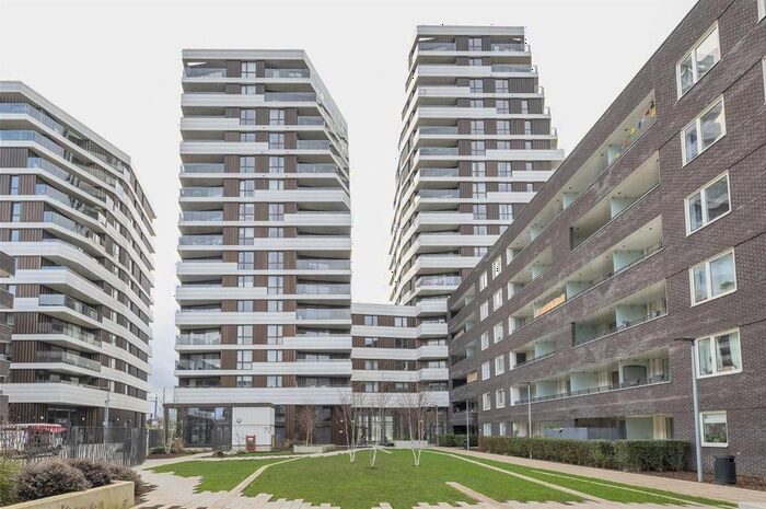 2 Bedroom Flat To Rent In Beck Square, London, E10