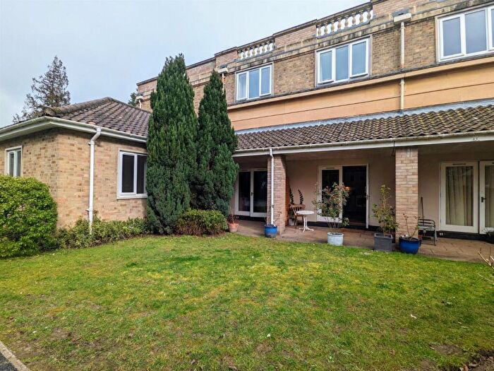 1 Bedroom Apartment For Sale In Keswick Hall, NR4