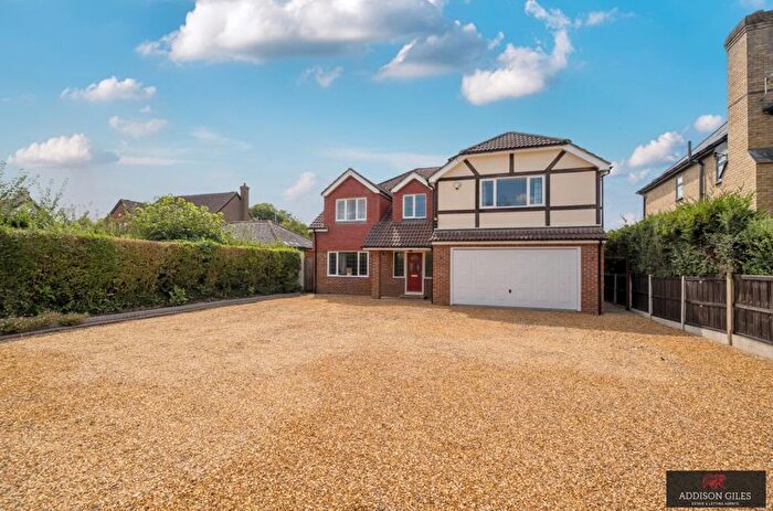 5 Bedroom Detached House For Sale In Welley Road, Wraysbury, Staines-Upon-Thames, TW19