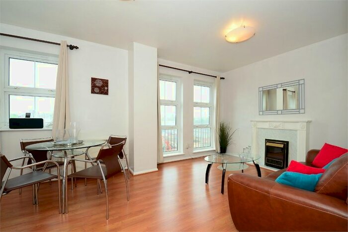 2 Bedroom Flat To Rent In Bridge View Court, 19 Grange Road, Bermondsey SE1