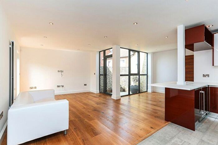 3 Bedroom Semi-Detached House To Rent In Rushgrove Mews, Rushgrove Street, SE18