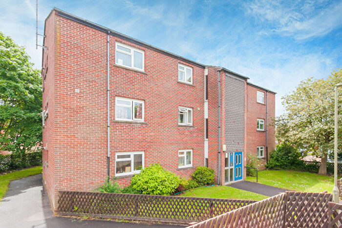 2 Bedroom Apartment To Rent In Pickett Avenue, Headington, OX3