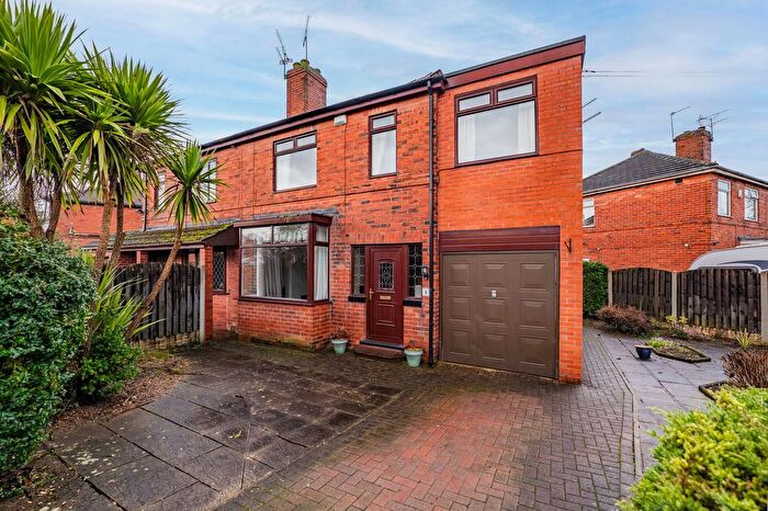 4 Bedroom Semi Detached House For Sale In Broom Drive, Rotherham, S60