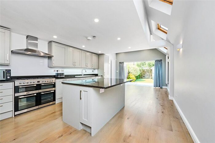 5 Bedroom Terraced House To Rent In Vanderbilt Road, London, SW18