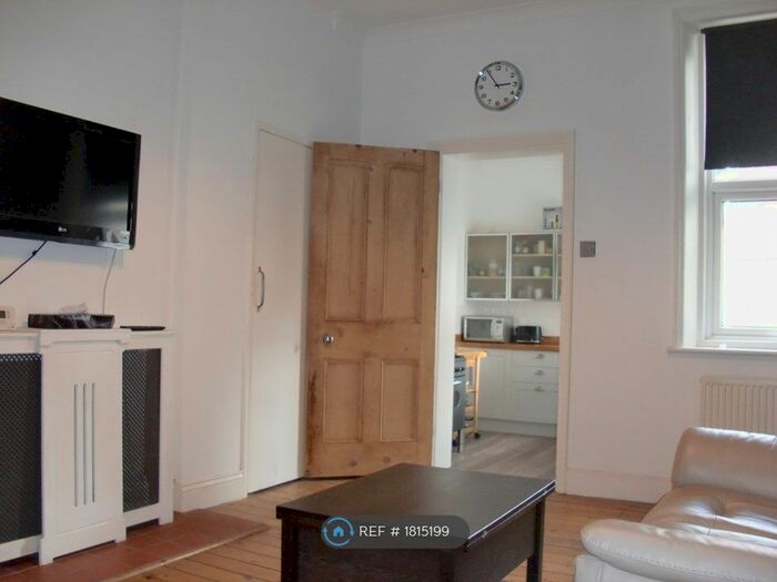 2 Bedroom Flat To Rent In Sandyford, Newcastle Upon Tyne, NE2