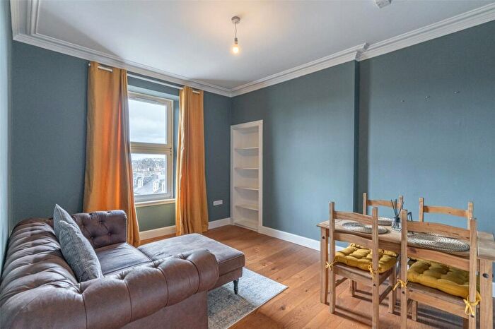 2 Bedroom Flat To Rent In Rosevale Terrace, Edinburgh, EH6
