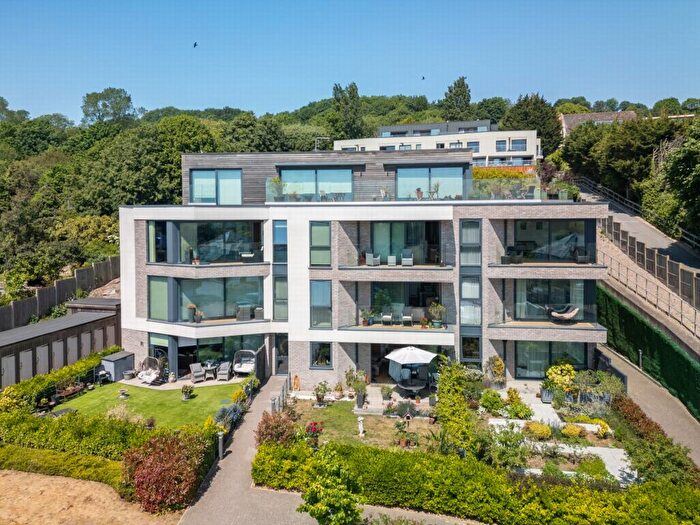 2 Bedroom Apartment For Sale In Seabrook Road, Hythe, CT21