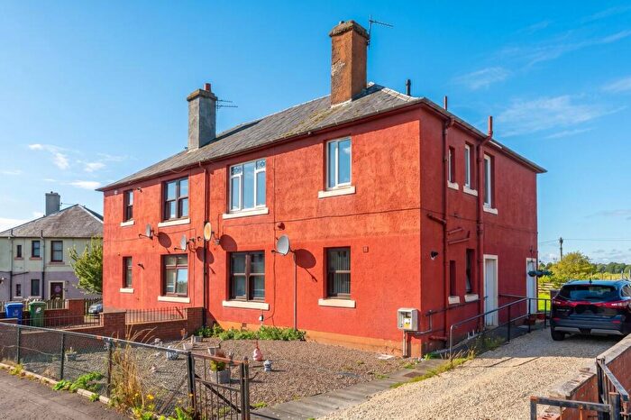 2 Bedroom Flat For Sale In Gardiner Place, Newtongrange, Dalkeith, EH22