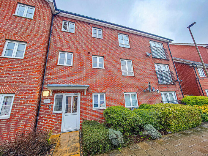 2 Bedroom Flat To Rent In Battery Road, West Thamesmead, SE28