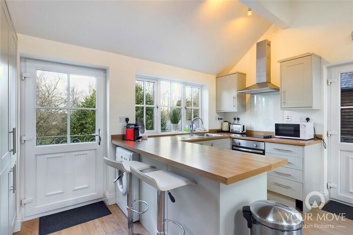 2 Bedroom Flat To Rent In Clifford Hill, Little Houghton, Northampton, NN7