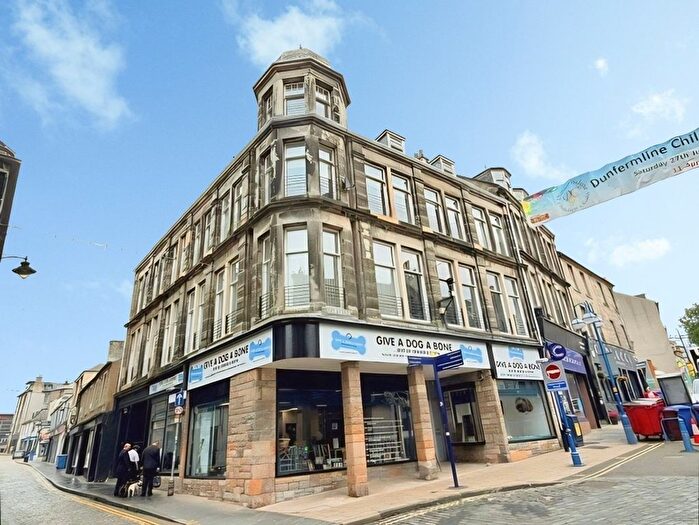 2 Bedroom Flat For Sale In Bruce Street, Dunfermline, KY12
