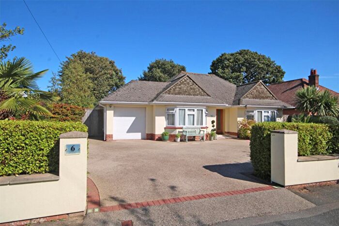 4 Bedroom Bungalow For Sale In Fir Avenue, New Milton, Hampshire, BH25