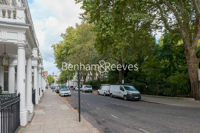 3 Bedroom Flat To Rent In Courtfield Gardens, Kensington, SW5