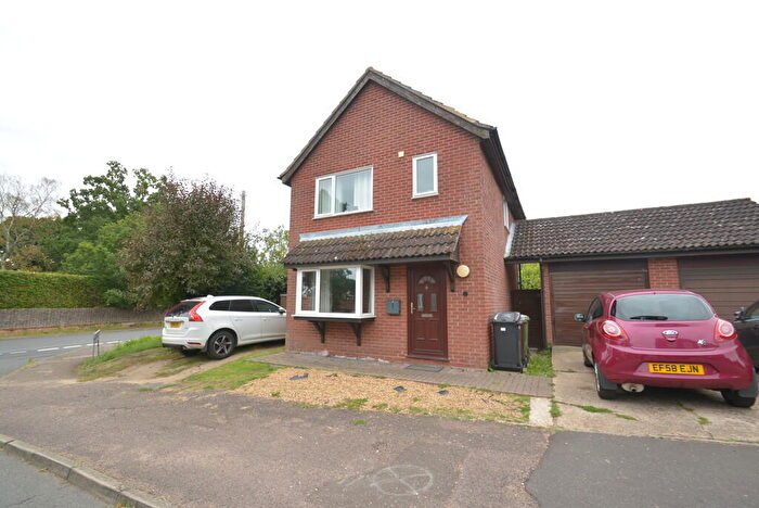 3 Bedroom Link Detached House To Rent In Gunton Road, Loddon, NR14