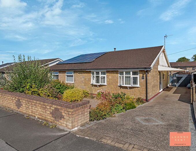 2 Bedroom Bungalow For Sale In St. Clears Close, Caerphilly, CF83