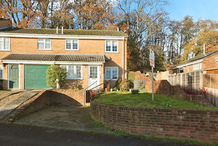 3 Bedroom End Of Terrace House For Sale In The Ridings, Bishopstoke, Eastleigh, SO50