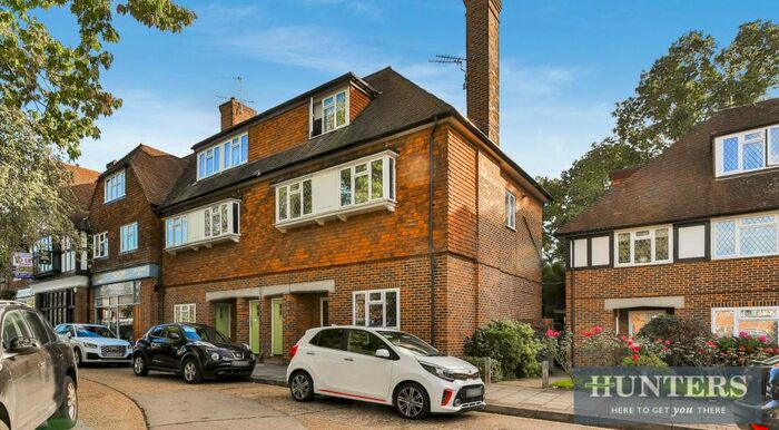 2 Bedroom Maisonette To Rent In Station Approach, Hinchley Wood, Esher, KT10