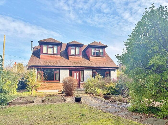 4 Bedroom Detached House For Sale In Manor Road, Verwood, Dorset, BH31