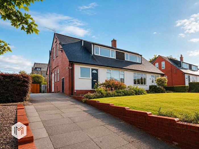3 Bedroom Semi-Detached House For Sale In Hillside Close, Bradshaw, BL2