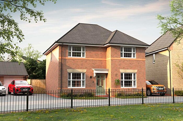 4 Bedroom Detached House For Sale In Brooklime Road, Warwick, CV34