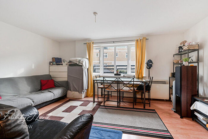 1 Bedroom Apartment For Sale In Locksons Close, London, E14