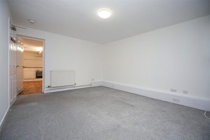 1 Bedroom Apartment To Rent In Montpellier Spa Road, Cheltenham, Gloucestershire, GL50