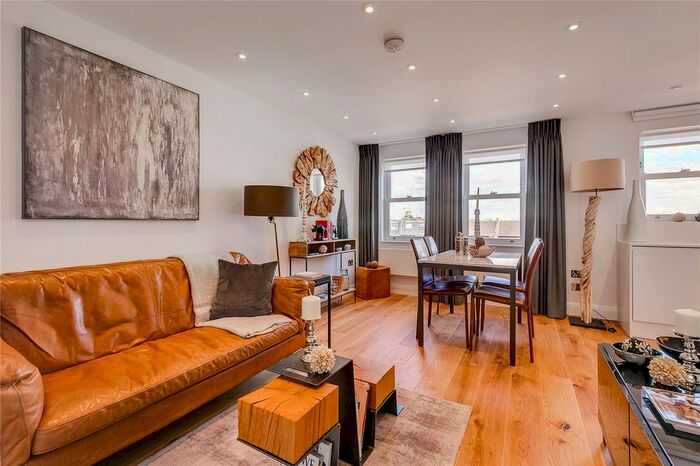 1 Bedroom Flat To Rent In Bloomsbury Place, The Tonsleys, SW18