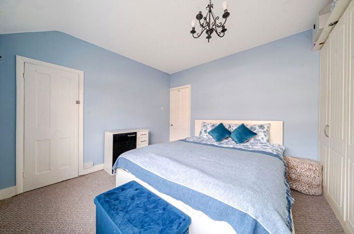 3 Bedroom Terraced House For Sale In Arthur Street, Bushey, Hertfordshire, WD23