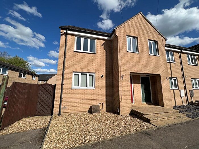 3 Bedroom End Of Terrace House For Sale In Bridge Street, Chatteris, Cambs., PE16