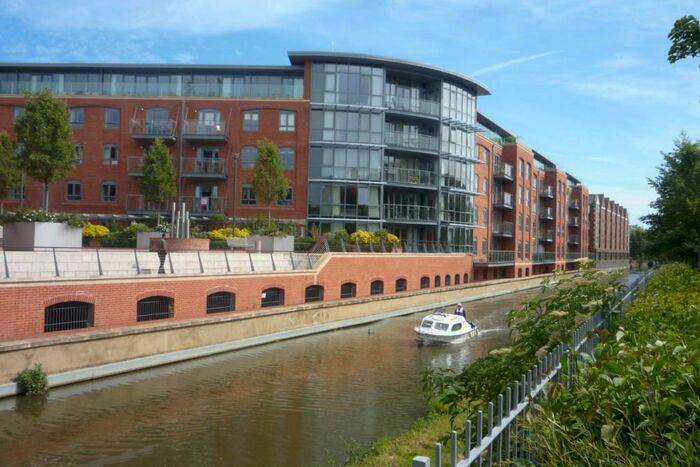 3 Bedroom Apartment To Rent In Foundry House, Oxford, OX2