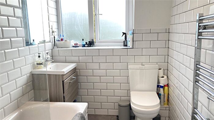 1 Bedroom Flat To Rent In Flat, Stuart House, - Halfway Street, Sidcup, DA15