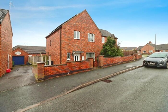 3 Bedroom Semi-Detached House For Sale In School Lane, Chesterfield, S44