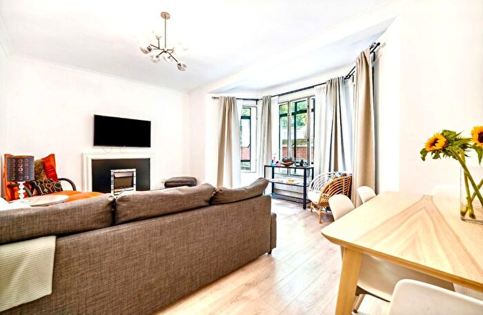 1 Bedroom Flat To Rent In Cromwell Road, London, SW5