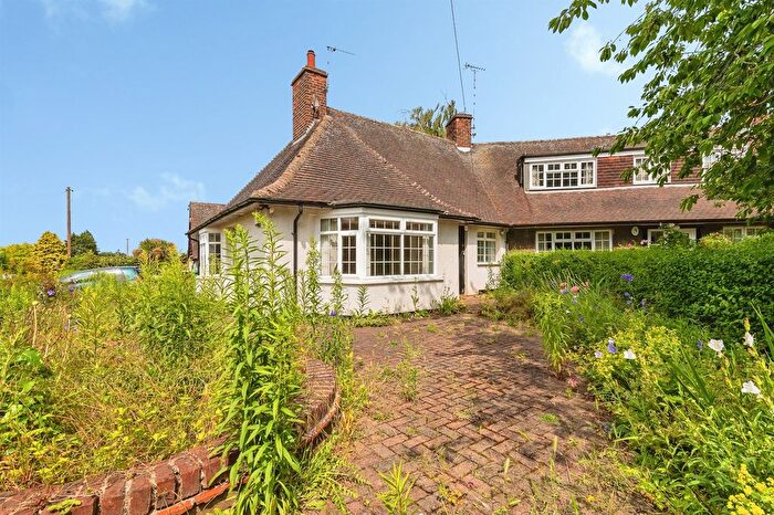 2 Bedroom Terraced Bungalow For Sale In Sutton Passeys Crescent, Nottingham, NG8