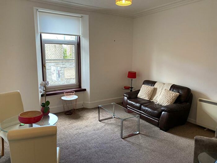 1 Bedroom Flat To Rent In C Charlotte Street, Fffl, Aberdeen, AB25