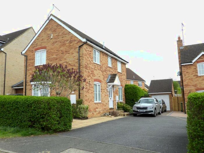 3 Bedroom Detached House For Sale In Clark Crescent, Towcester, NN12