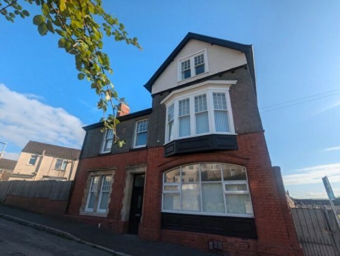 1 Bedroom Flat To Rent In Flat B, Banwell Street, Morriston, Swansea, SA6