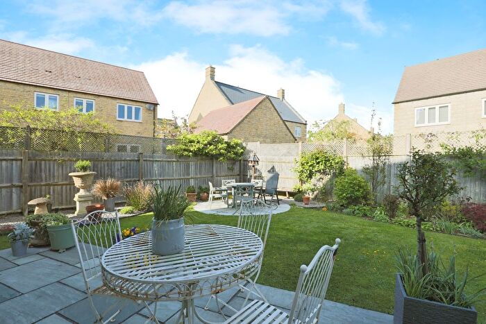 4 Bedroom Detached House For Sale In Brydges Close, Winchcombe, Cheltenham, Gloucestershire, GL54
