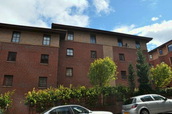 2 Bedroom Flat To Rent In Oban Drive, Flat /, North Kelvinside, Glasgow, G20