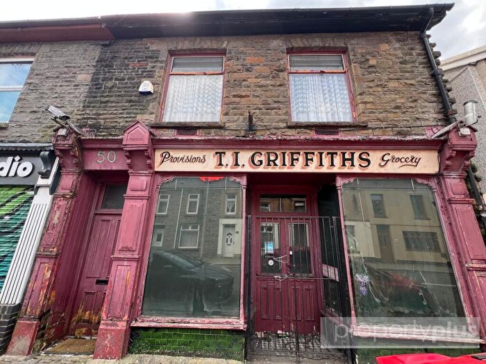 4 Bedroom End Of Terrace House For Sale In Wyndham Street Treorchy - Treorchy, CF42