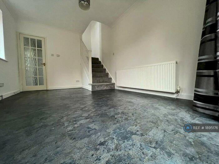 1 Bedroom Semi-Detached House To Rent In Brownhill Road, Chandler's Ford, Eastleigh, SO53