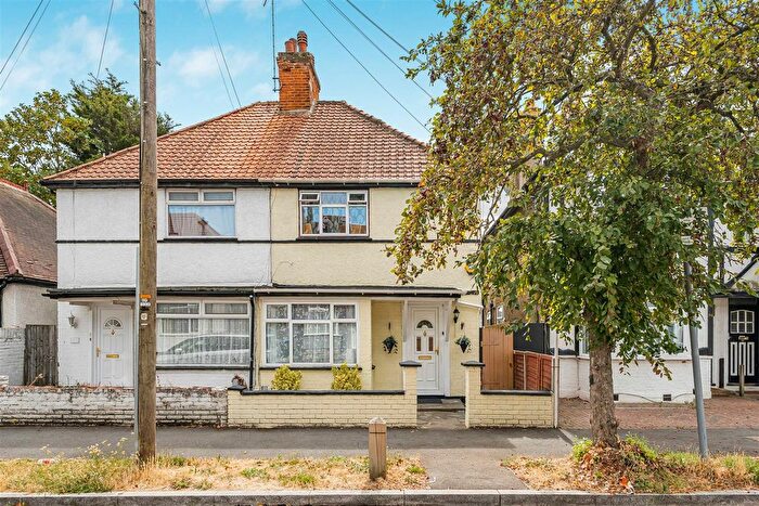 3 Bedroom Semi-Detached House For Sale In Rugby Avenue, Wembley, HA0