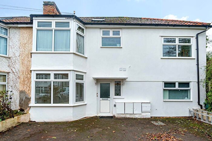 2 Bedroom Semi-Detached House To Rent In Cavell Road, Iffley Borders, OX4