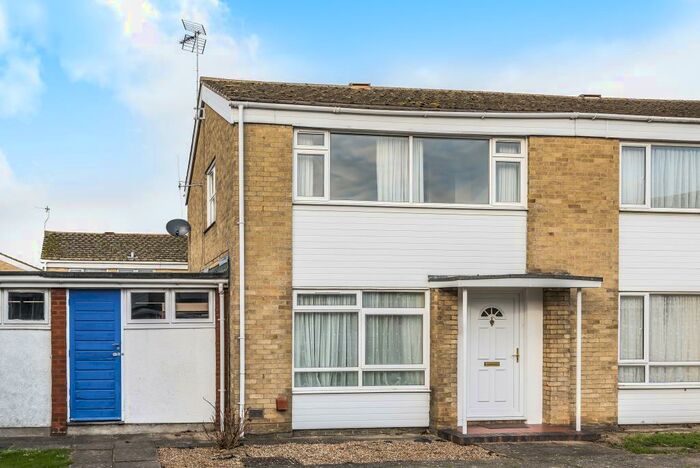 2 Bedroom End Of Terrace House To Rent In Hastoe Park, Aylesbury, HP20