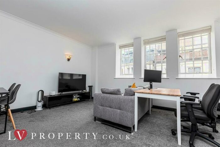 1 Bedroom Apartment To Rent In Burnes Jones House, Bennetts Hill, Birmingham City Centre, B2