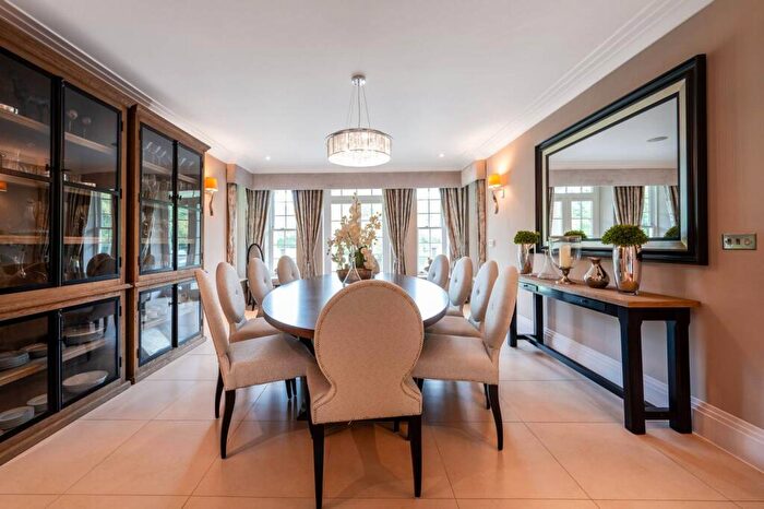 5 Bedroom Detached House To Rent In Fairbourne Manor, Chobham, Woking, GU24